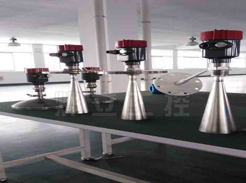 桿式導(dǎo)波雷達(dá)液位計(jì)